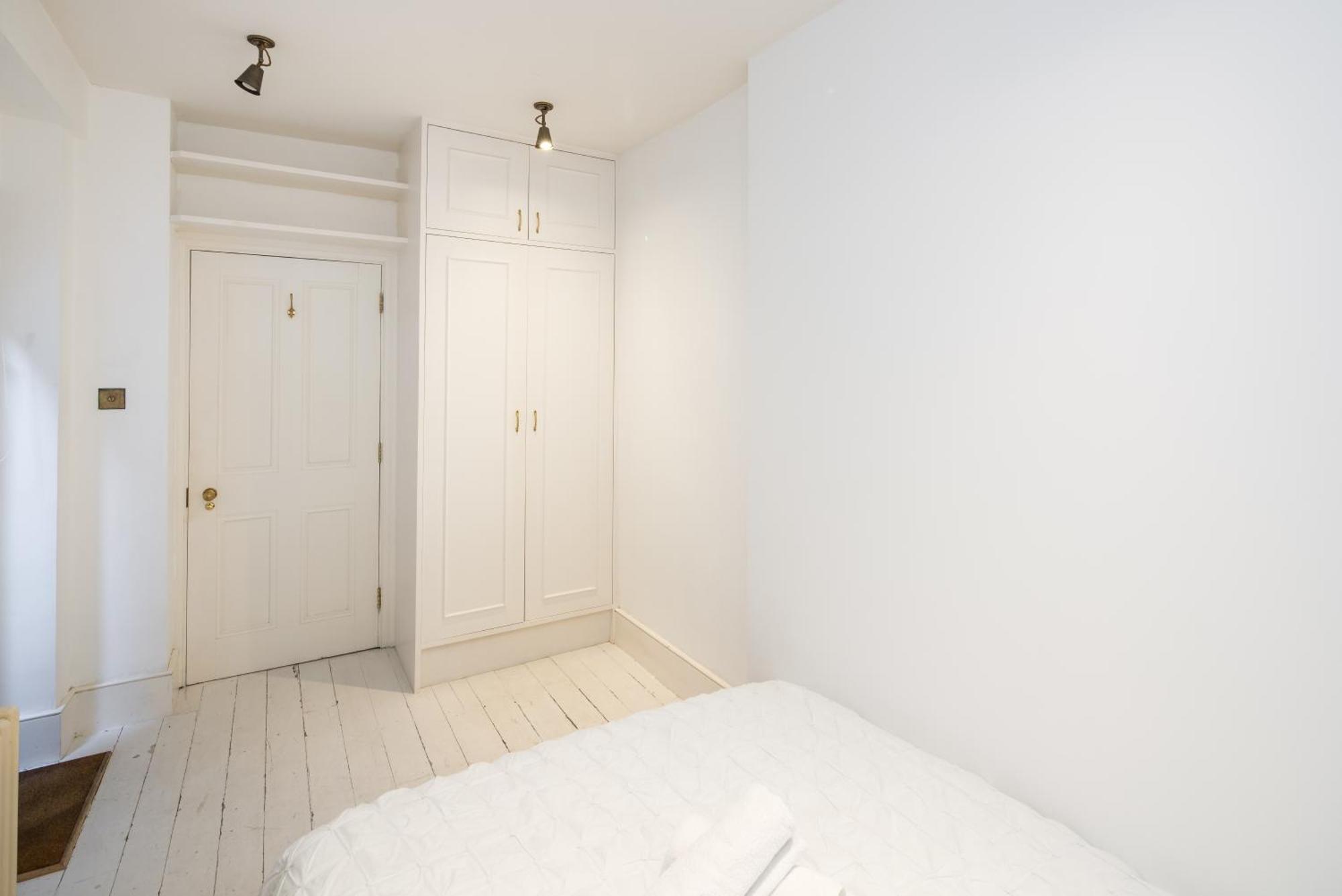 Charming 2-Bed Flat In The Heart Of Nottinghill - Steps From Portobello Rd Market And Nottinghill Bookshop Apartment Londra Exterior foto