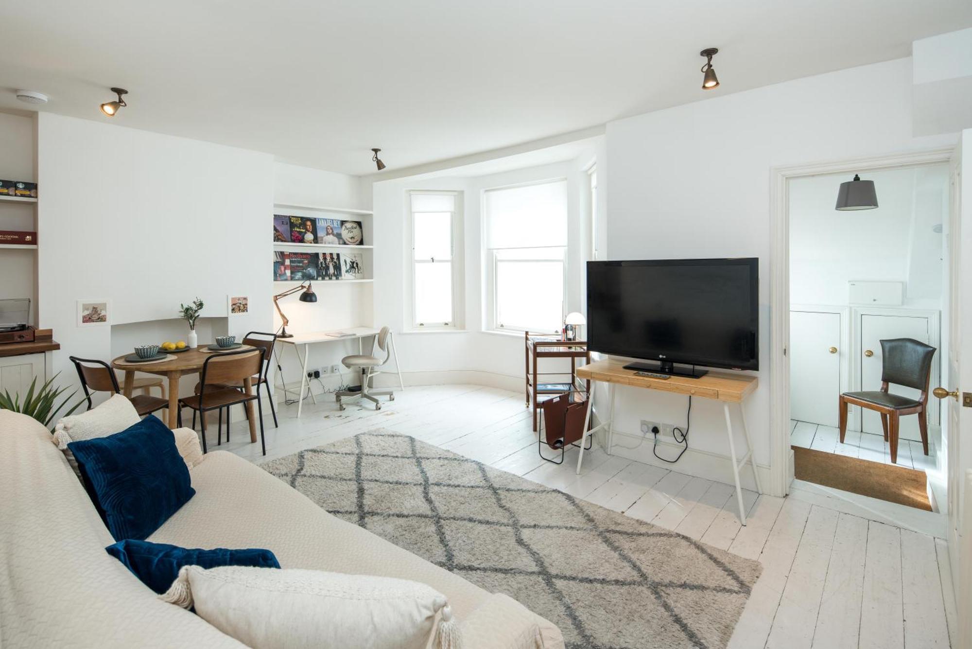 Charming 2-Bed Flat In The Heart Of Nottinghill - Steps From Portobello Rd Market And Nottinghill Bookshop Apartment Londra Exterior foto
